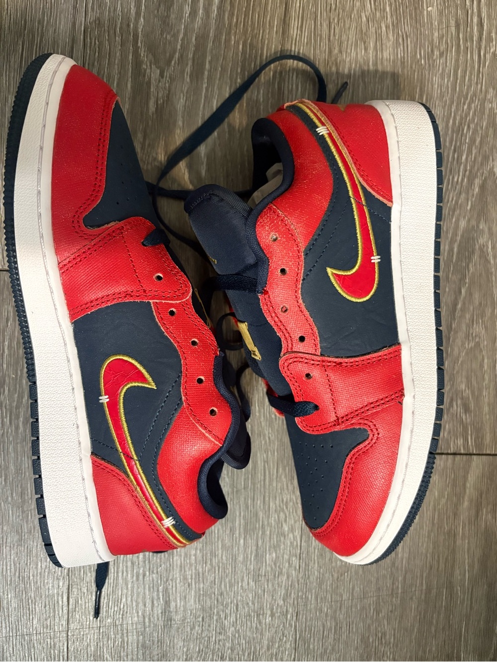 Jordan 1 Low SE GS [Armory Navy/Sport Red] - Size 5.5Y / Women’s 7